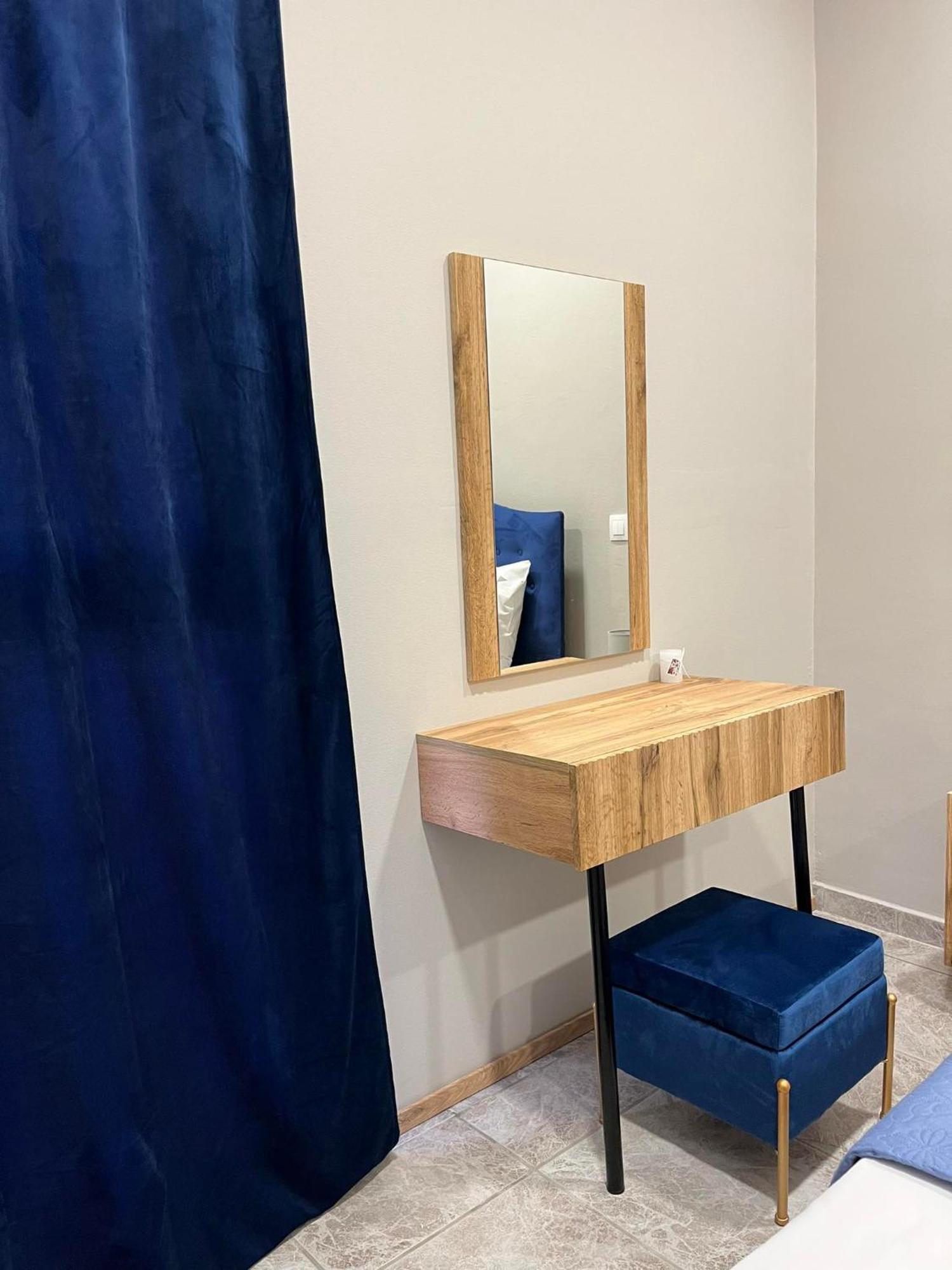 Sapphire Home Ixia  Extérieur photo
