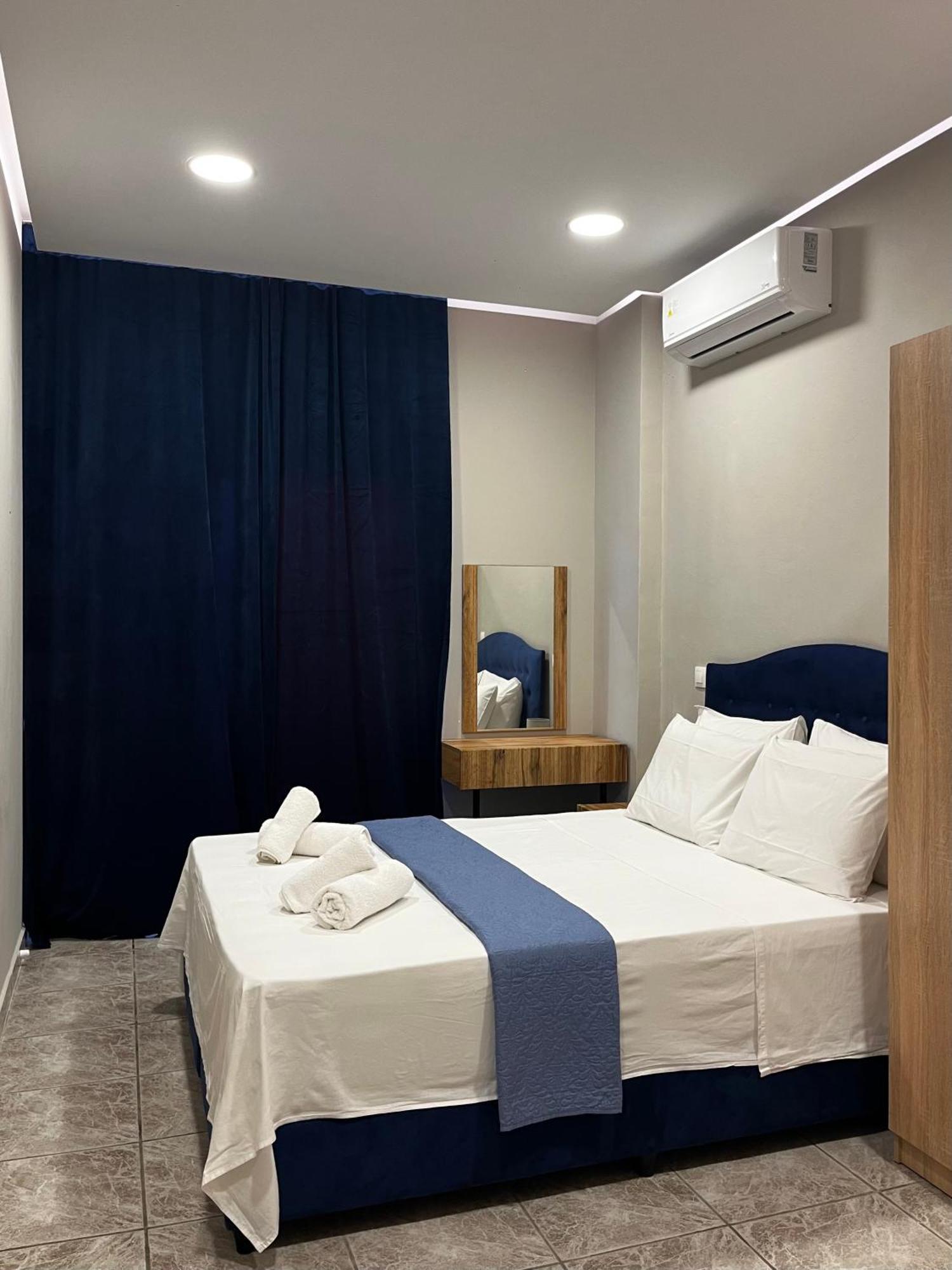 Sapphire Home Ixia  Extérieur photo